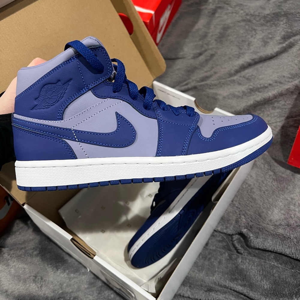 Nike Air Jordan High Top Sneakers - Blue